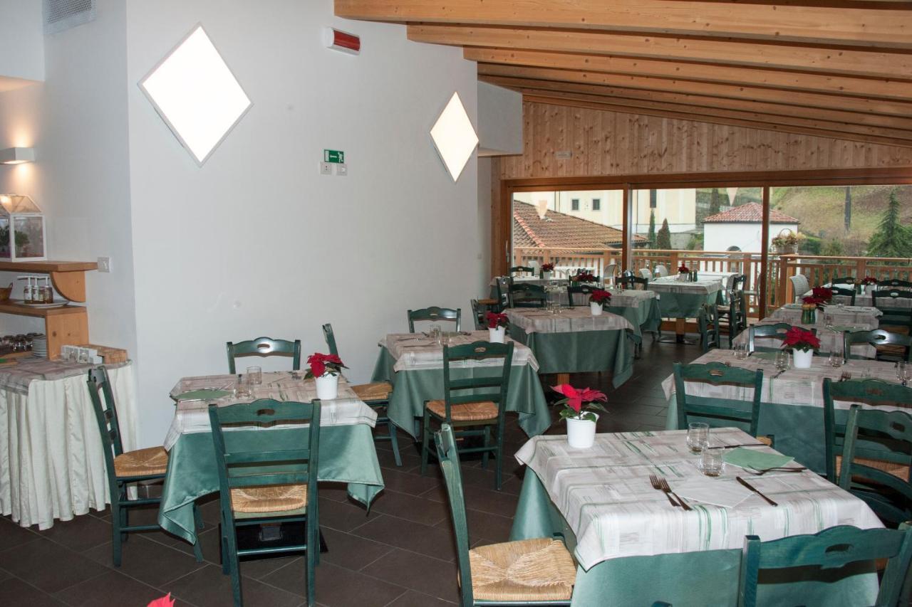 Hotel Locanda Le Tre Oche Molina di Ledro Exterior photo